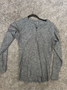 Athleta Gray Heather Long-Sleeve Half-Zip Performance Top